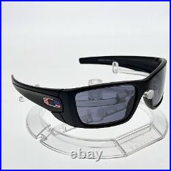 New Oakley Fuel Cell Sunglasses USA American Icon Matte Black Grey Oo9096-38