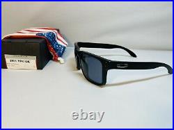 New Oakley Holbrook Mens Sunglasses SI Military USA Flag Black Frame With Grey