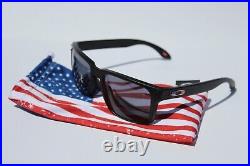 OAKLEY Holbrook Sunglasses Matte Black/Grey USA FLAG LIMITED NEW OO9102-E6