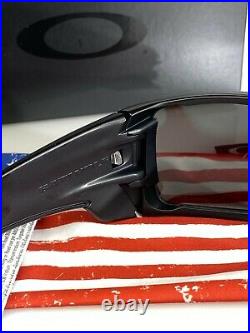 Oakley Batwolf SI 9101-5927 Matte Black PRIZM Black American Flag Red White Blue