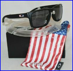 Oakley Holbrook SI USA Flag OO9102-E655 Matte Black / Grey Lens. NEW IN BOX