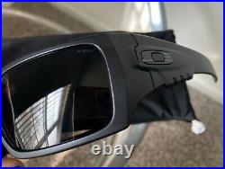 Oakley SI Det-Cord Sunglasses OO9253-01 USA ICON FLAG MATTE BLK Z87+L3 Gray Lens