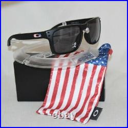 Oakley Sunglasses SI US RWB Flag Icon Holbrook Matte Black withGrey OO9102-E6