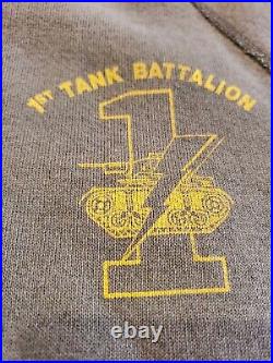 Vtg usa 1980s Sweatshirt 1st tank Battalion Squadron lightning bolt On Back XL